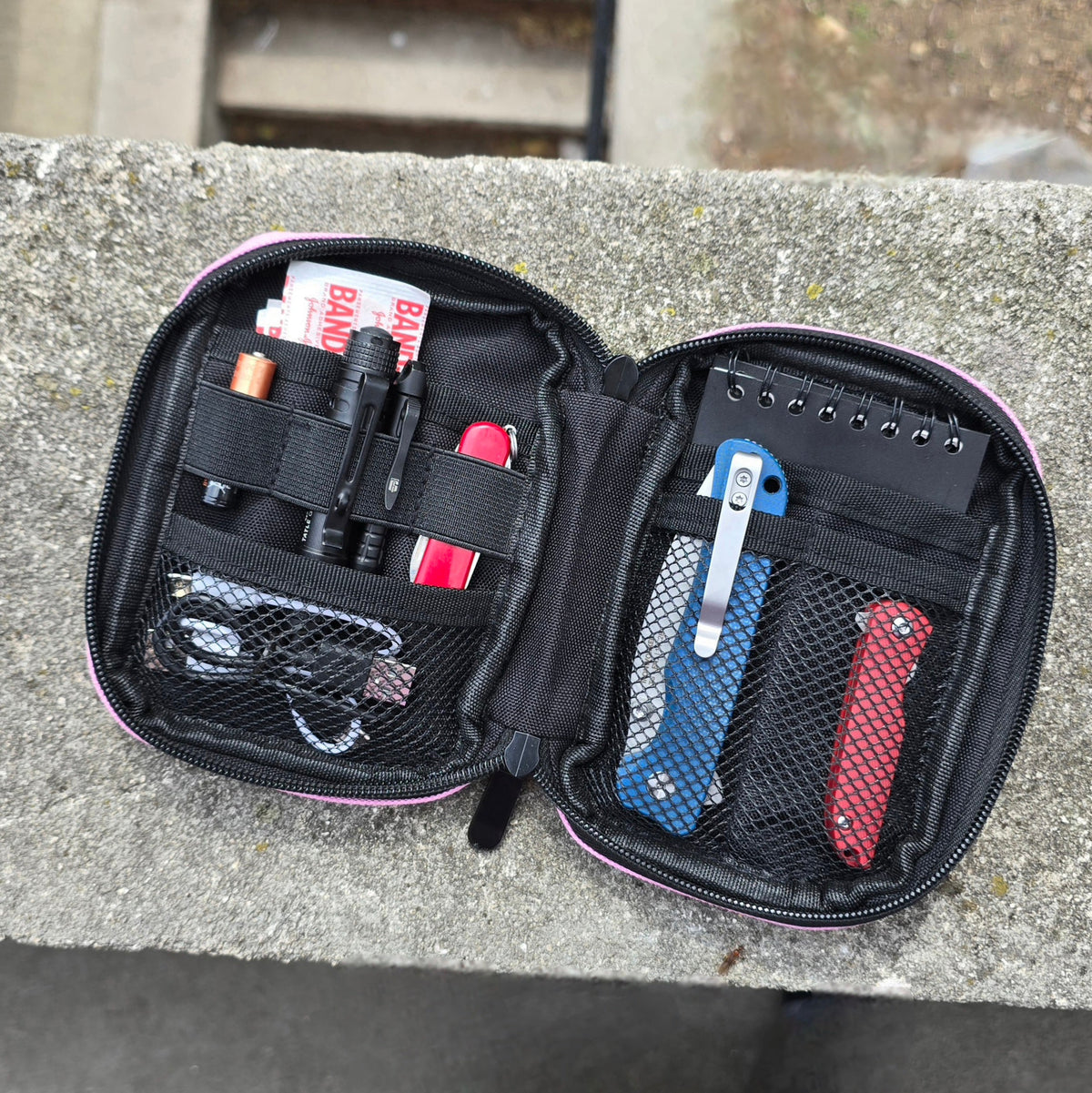 Tatle Gear D-Pack – Compact Tech & Everyday Organizer